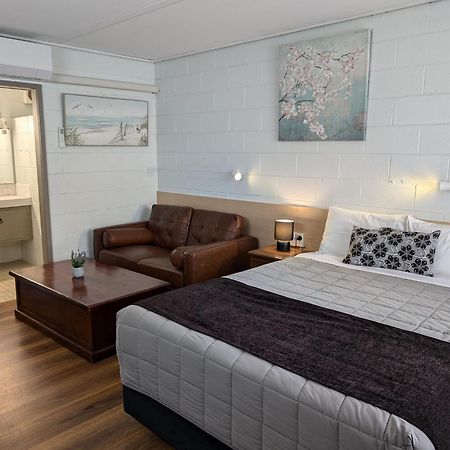 Morwell Parkside Motel Bagian luar foto