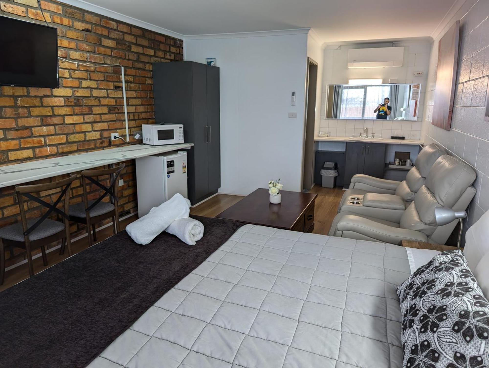 Morwell Parkside Motel Bagian luar foto
