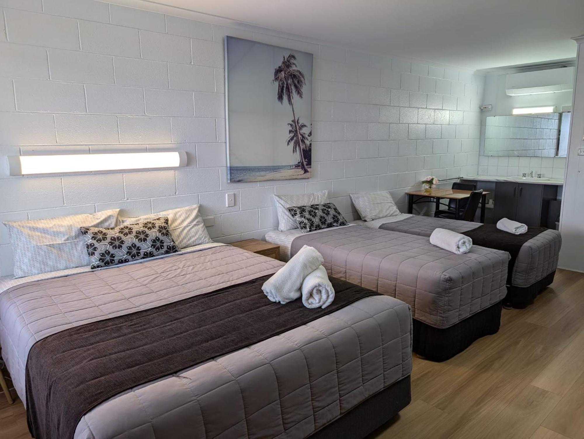 Morwell Parkside Motel Bagian luar foto