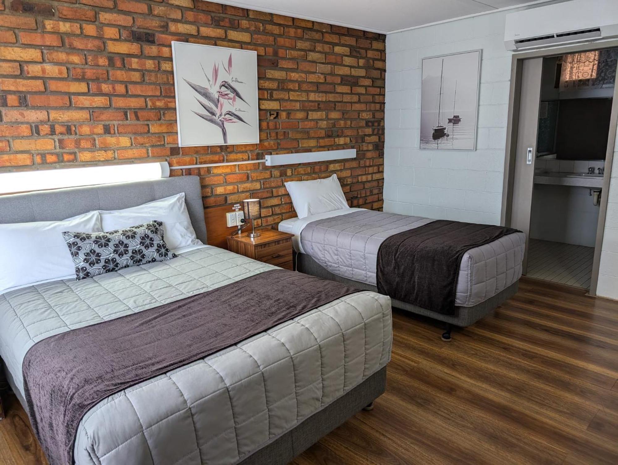 Morwell Parkside Motel Bagian luar foto