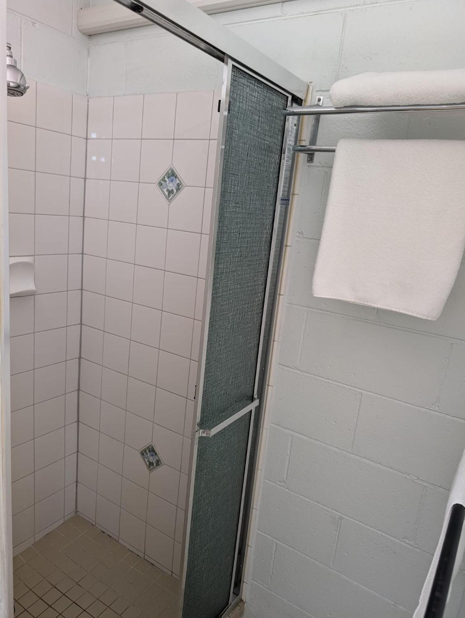 Morwell Parkside Motel Bagian luar foto
